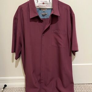 Men's Quick Silver Waterman XXL Burgundy Short Sleeve Shirt